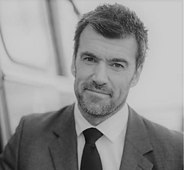 CHRIS ANDREW